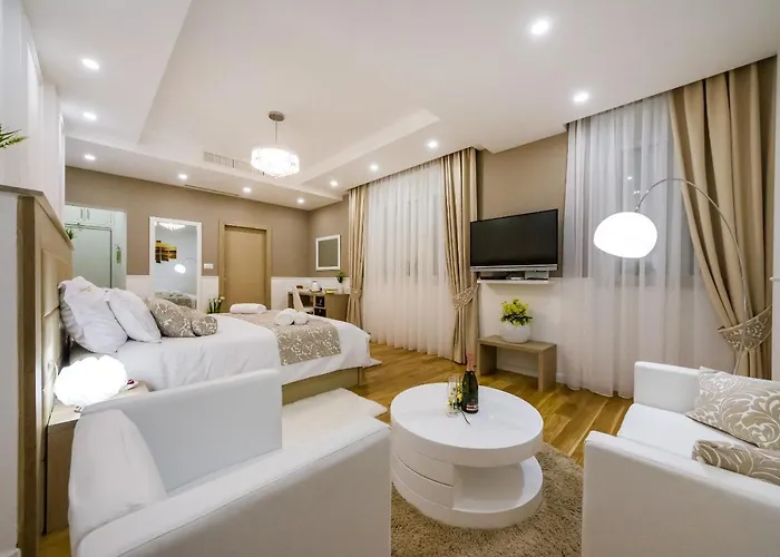 アパート Peninsula Luxury ザダル