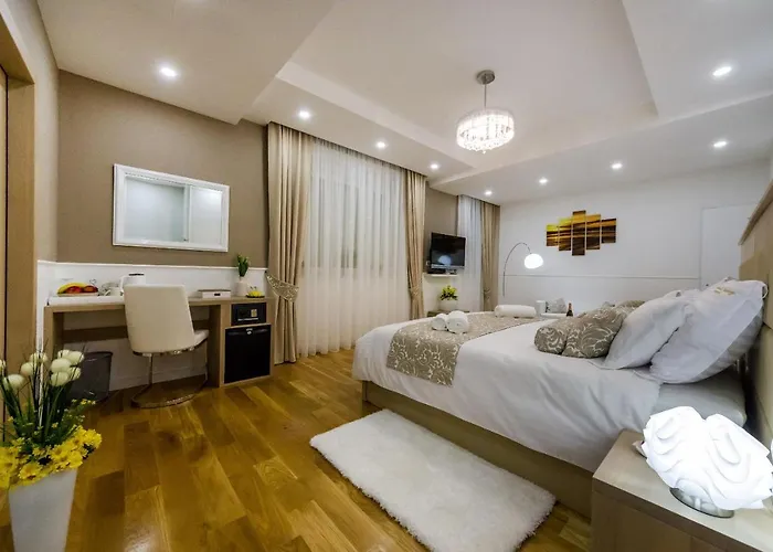 Apartment Peninsula Luxury